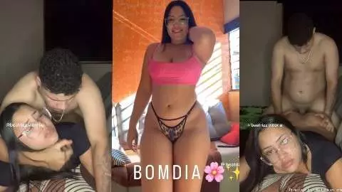 Rabuda do Tiktok trepando de costas deitada na cama fodendo